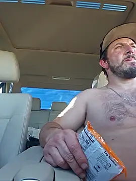 UncutHammer69 online show from January 13, 11:43 pm