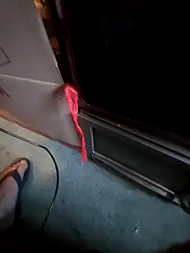 Snapshot of UncutHammer69 chatting on February 4, 6:14 pm UncutHammer69 online show from February 4, 6:14 pm