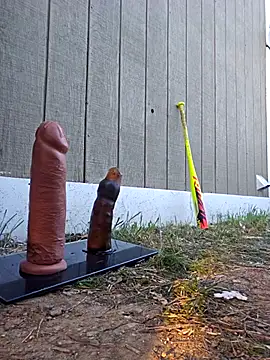 Snapshot of UncutHammer69 chatting on February 7, 3:16 pm UncutHammer69 online show from February 7, 3:16 pm