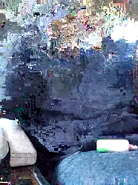 Snapshot of UncutHammer69 chatting on February 20, 11:27 pm UncutHammer69 online show from February 20, 11:27 pm