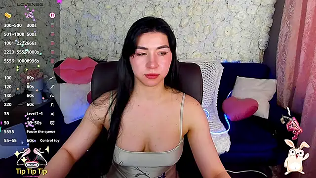 Snapshot of EmilyCandyy chatting on April 30, 6:42 am EmilyCandyy online show from April 30, 6:42 am