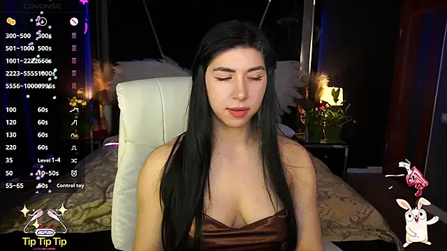 Snapshot of EmilyCandyy chatting on May 2, 6:18 am EmilyCandyy online show from May 2, 6:18 am