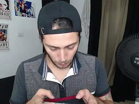 Snapshot of stevensanchez99 chatting on May 10, 5:01 am stevensanchez99 online show from May 10, 5:01 am