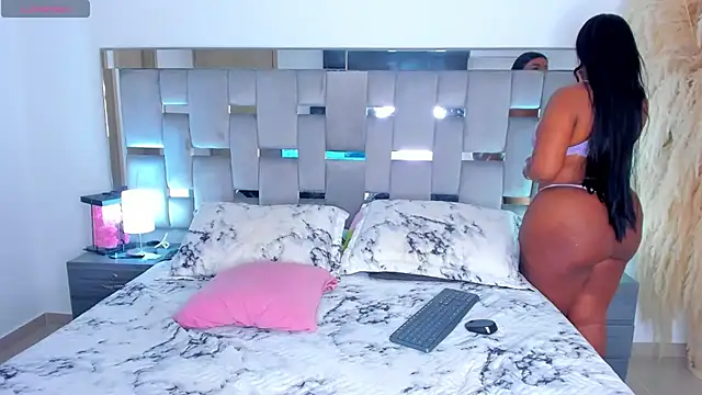 Cammiila online show from March 18, 4:43 pm