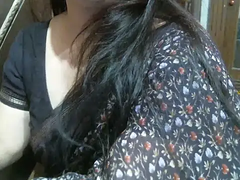 Snapshot of UrsMansi chatting on May 17, 8:16 pm UrsMansi online show from May 17, 8:16 pm