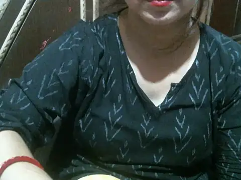 Snapshot of UrsMansi chatting on June 12, 3:49 am UrsMansi online show from June 12, 3:49 am