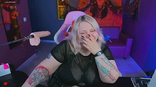 Yoki Shizuko online show from October 13, 6:57 am