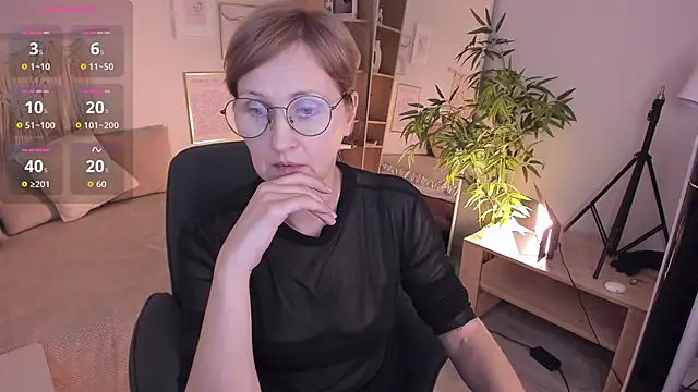 Paris Cherry online show from January 18, 12:53 pm