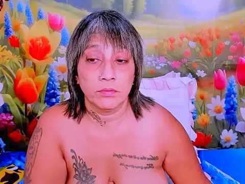 Snapshot of indianroxy chatting on February 18, 7:15 am indianroxy online show from February 18, 7:15 am