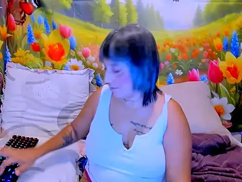 indianroxy online show from April 16, 9:39 pm