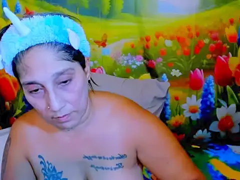 indianroxy online show from May 28, 8:44 am