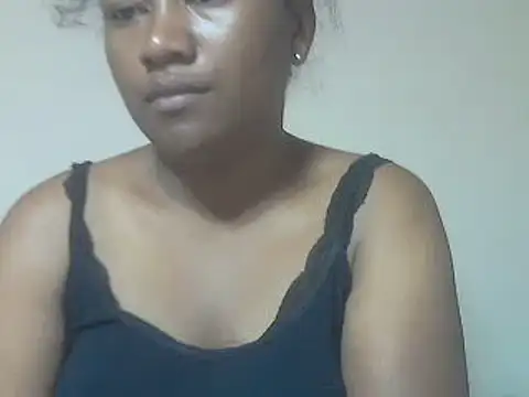 Snapshot of cutybigass chatting on June 6, 3:11 am cutybigass online show from June 6, 3:11 am