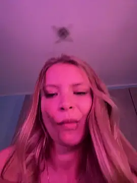 AnastasiaAniess online show from January 15, 11:30 pm