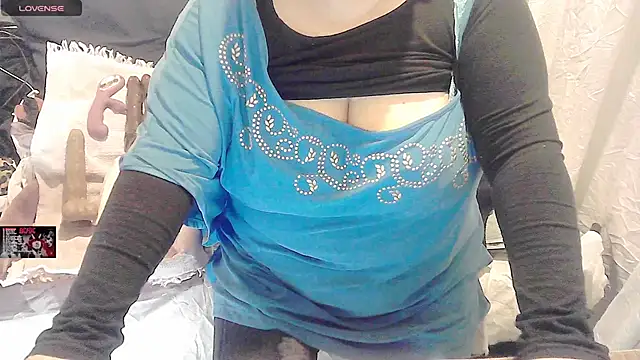 Snapshot of tatli_bela chatting on January 13, 4:18 am tatli bela online show from January 13, 4:18 am