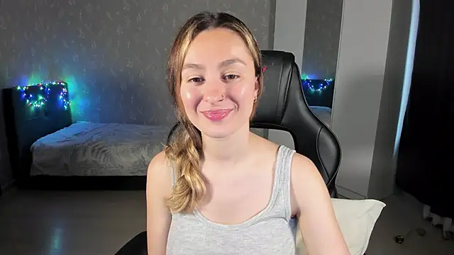 Snapshot of EllaFresh chatting on June 28, 4:02 pm EllaFresh online show from June 28, 4:02 pm