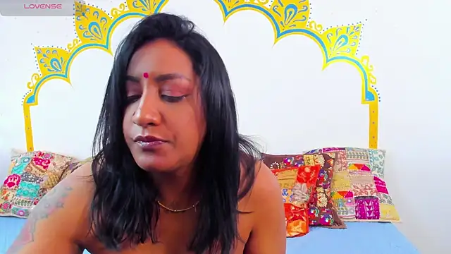 Snapshot of LadyNahir chatting on June 26, 12:59 am LadyNahir online show from June 26, 12:59 am