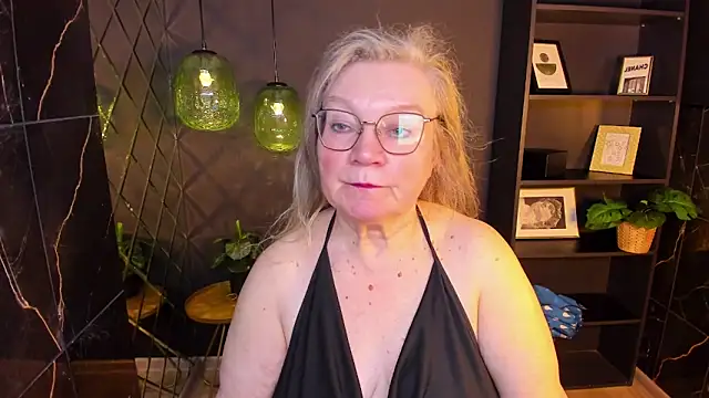 Snapshot of NataliMellow chatting on April 25, 1:14 pm NataliMellow online show from April 25, 1:14 pm