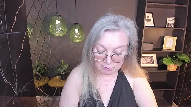Snapshot of NataliMellow chatting on May 11, 2:45 pm NataliMellow online show from May 11, 2:45 pm