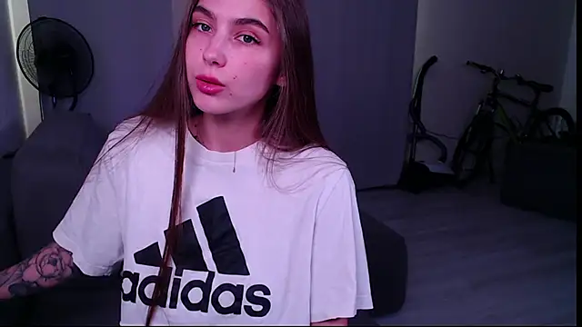 Snapshot of so_cutes chatting on October 2, 11:50 am so cutes online show from October 2, 11:50 am