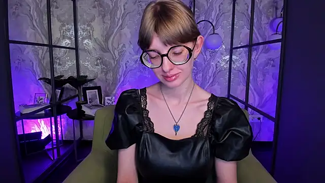 Snapshot of RubySoft chatting on February 18, 9:00 pm RubySoft online show from February 18, 9:00 pm