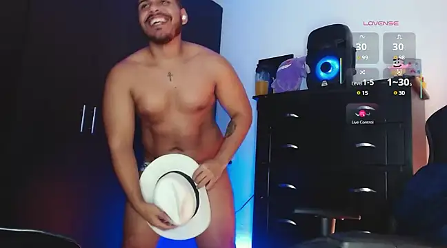 starguy 28 online show from March 13, 9:43 am