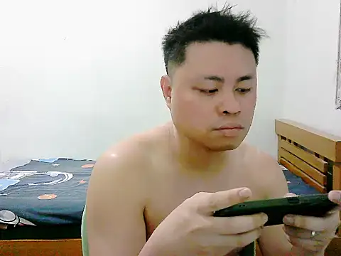 Snapshot of SirViceBoy2020 chatting on April 12, 9:58 am SirViceBoy2020 online show from April 12, 9:58 am