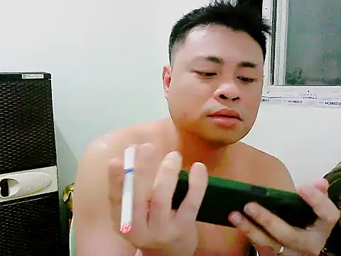 Snapshot of SirViceBoy2020 chatting on July 18, 7:28 pm SirViceBoy2020 online show from July 18, 7:28 pm