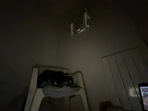 Snapshot of Enderson007 chatting on October 12, 10:20 pm Enderson007 online show from October 12, 10:20 pm