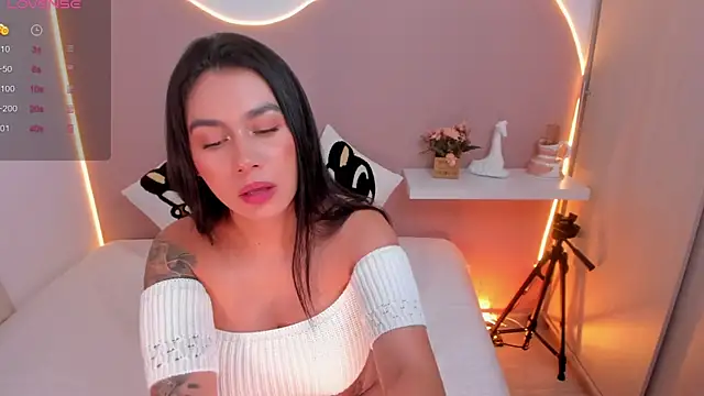 EllieMitchell online show from January 15, 4:54 pm