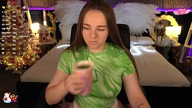 FoxyShy online show from December 20, 6:42 am