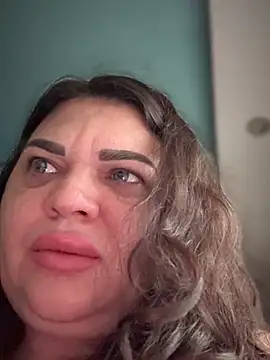 littleRikka online show from December 16, 8:30 am