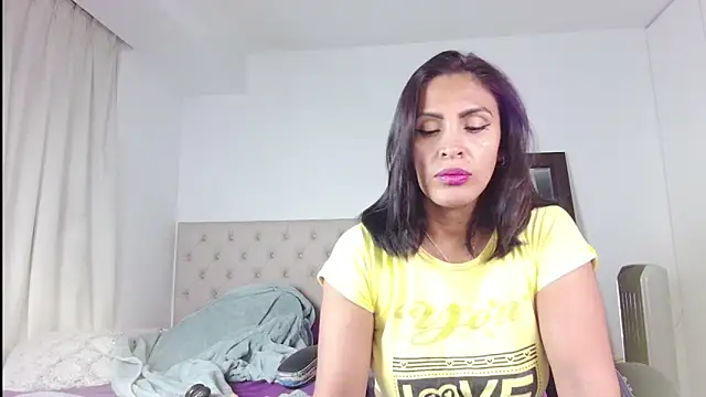 ms freyax online show from June 21, 4:15 am