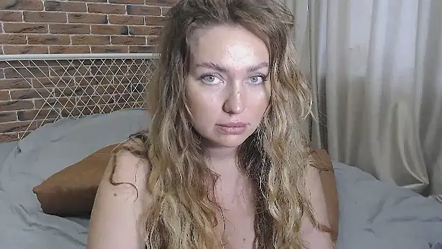 Snapshot of xxkristinaxx chatting on March 14, 9:14 am xxkristinaxx online show from March 14, 9:14 am