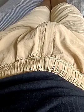 Babyucum4me online show from December 3, 7:05 am