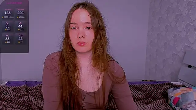 Janie JJ Curvie online show from April 13, 4:29 am