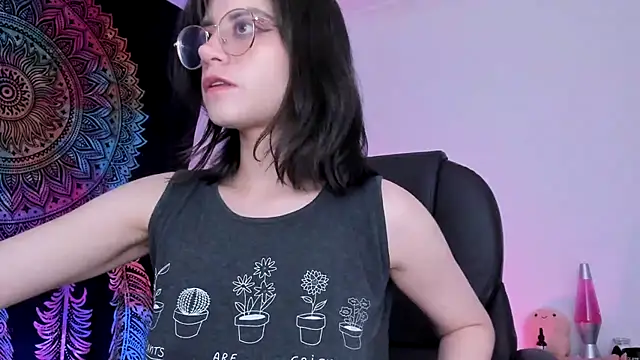 HazelKush online show from March 20, 1:35 am