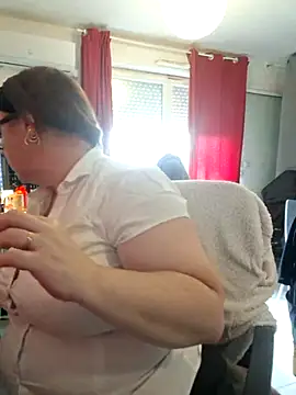 cplcokins34 online show from November 1, 10:17 am