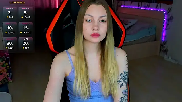 BiMolly online show from May 10, 4:06 am