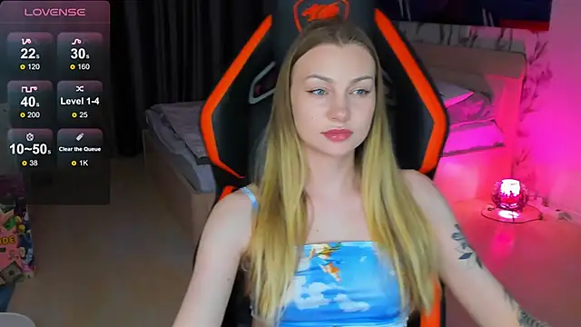 BiMolly online show from May 25, 10:16 pm
