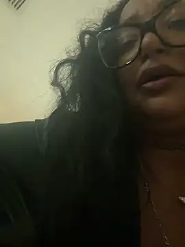 PichyPrettyPussy online show from November 3, 4:08 pm