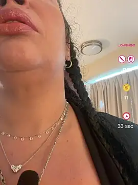 Snapshot of PichyPrettyPussy chatting on May 24, 1:16 pm PichyPrettyPussy online show from May 24, 1:16 pm