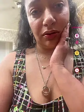 Snapshot of PichyPrettyPussy chatting on July 4, 2:34 pm PichyPrettyPussy online show from July 4, 2:34 pm