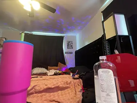 Snapshot of odbodu chatting on September 15, 6:52 pm odbodu online show from September 15, 6:52 pm