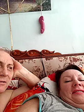 Snapshot of _lady_red_ chatting on March 11, 5:16 am lady red online show from March 11, 5:16 am