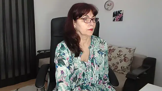 Snapshot of helua54 chatting on March 18, 8:03 am helua54 online show from March 18, 8:03 am