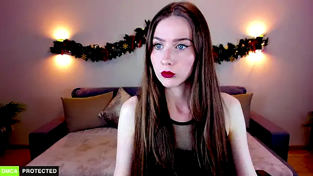 TheWoman   online show from December 22, 7:00 pm