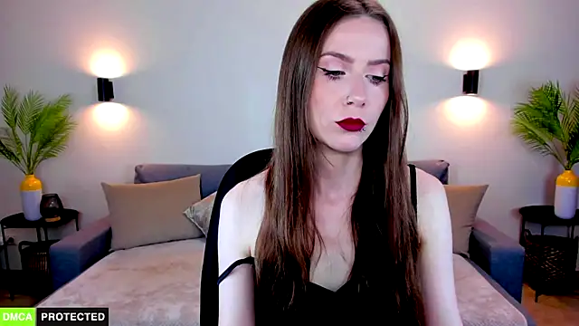 Snapshot of TheWoman__ chatting on July 3, 10:43 am TheWoman online show from July 3, 10:43 am