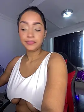 Snapshot of Shantal_Lovee chatting on January 8, 4:44 pm Shantal Lovee online show from January 8, 4:44 pm