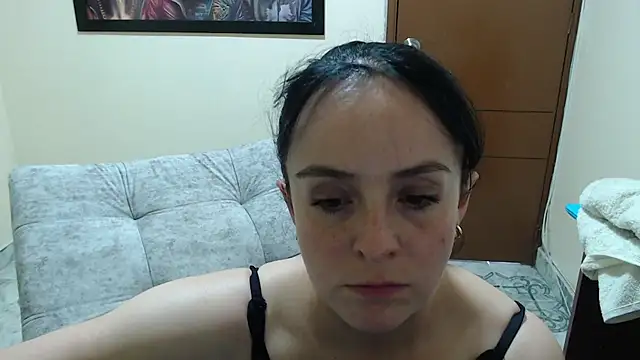 Snapshot of antara_hotgirl chatting on May 20, 9:10 pm antara hotgirl online show from May 20, 9:10 pm