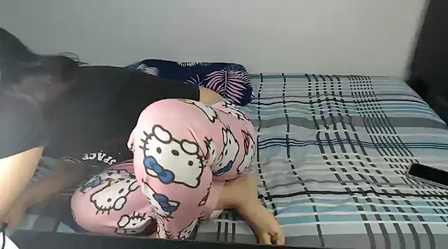 Snapshot of Chanelsexyy chatting on December 2, 1:25 am Chanelsexyy online show from December 2, 1:25 am